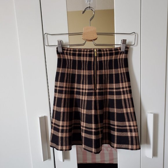 Simons Knit Skirt-XS - Picture 2 of 6